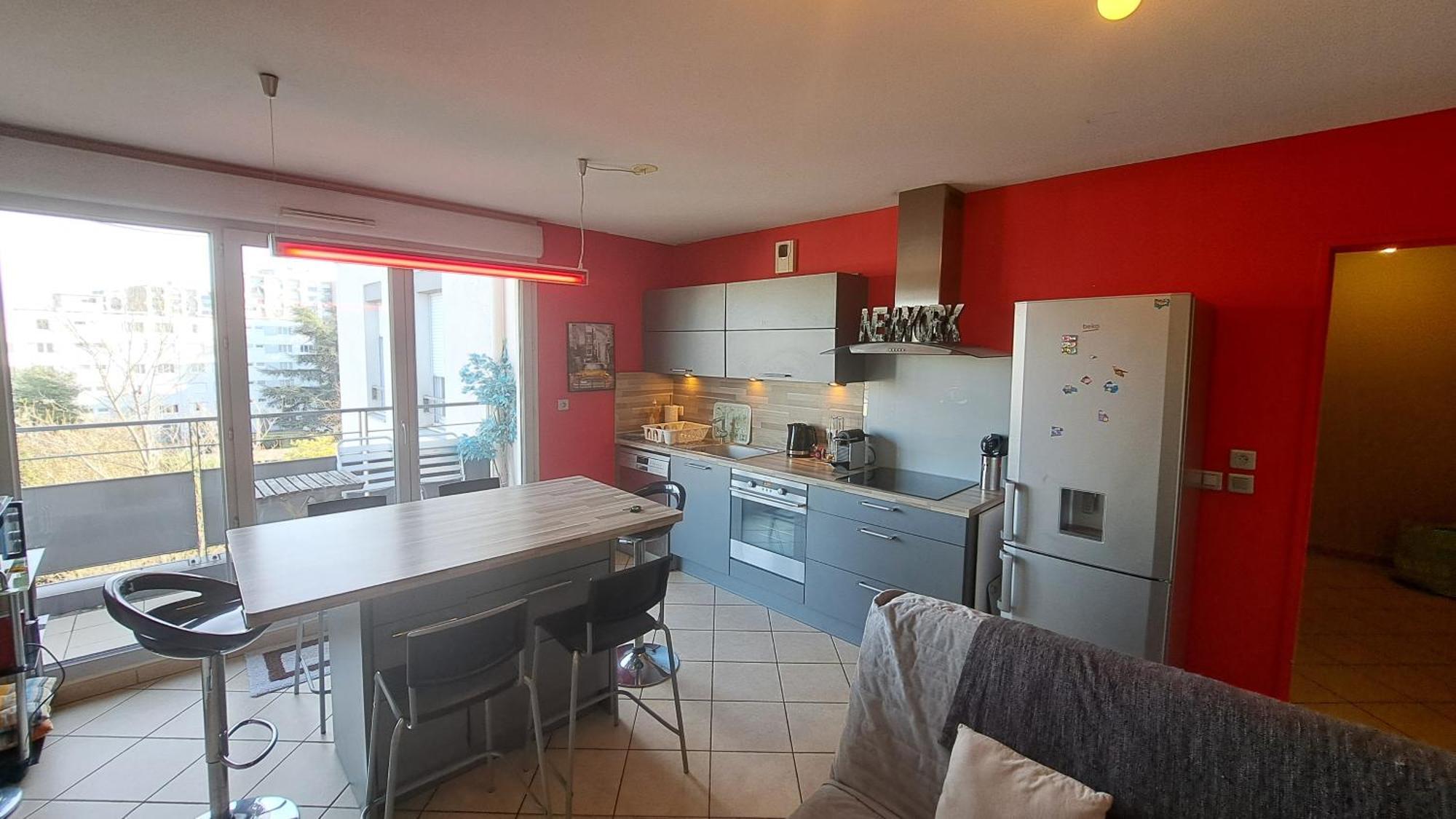 Appartement Cosy 3 Pieces Avec Garage Privatif Сен-Приест Экстерьер фото